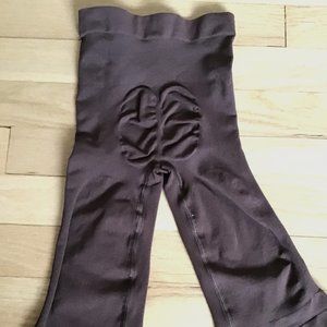 Sculpting Short Mid Tigh SKIMS cocoa